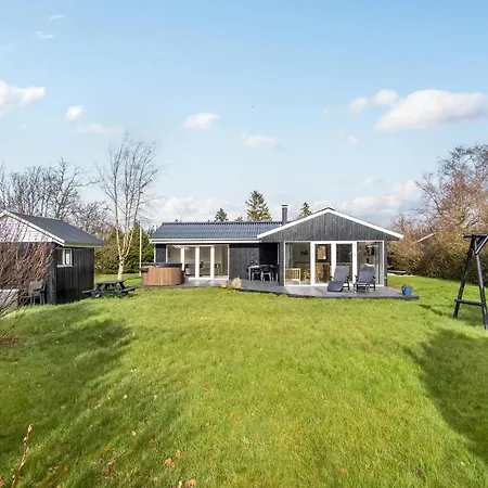 Semesterbostad Stunning In With Kitchen *