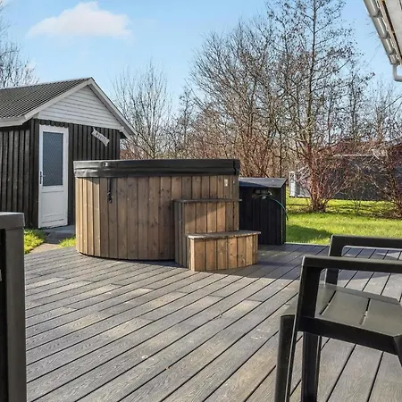 Дом отдыха Stunning In With Kitchen Хеммет