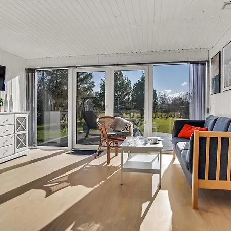 Semesterbostad Stunning In With Kitchen